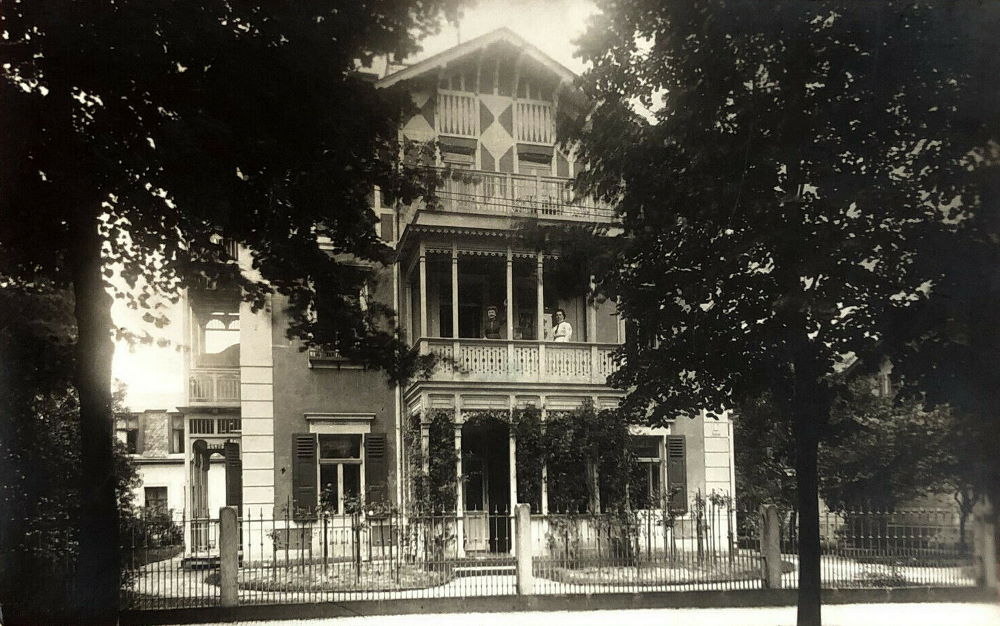 Collenbuschstraße 21
