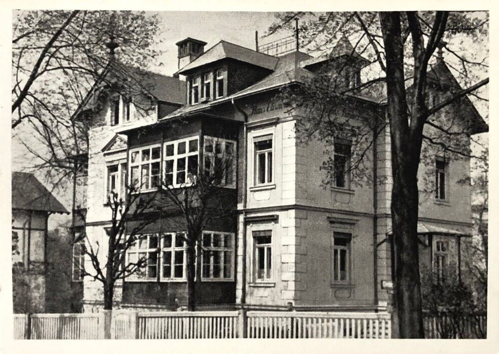 Küntzelmannstraße 9