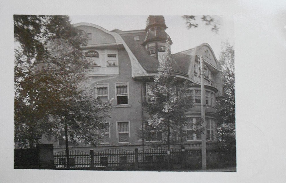 Kurparkstraße 8