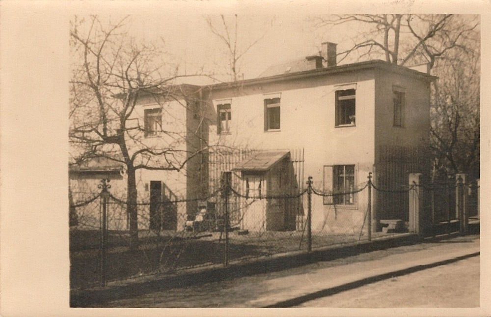 Kurparkstraße 3 (Waldparkstraße 3) / Hainweg