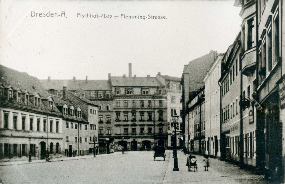 Fischhofplatz