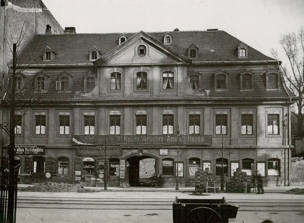 Ostraallee 6