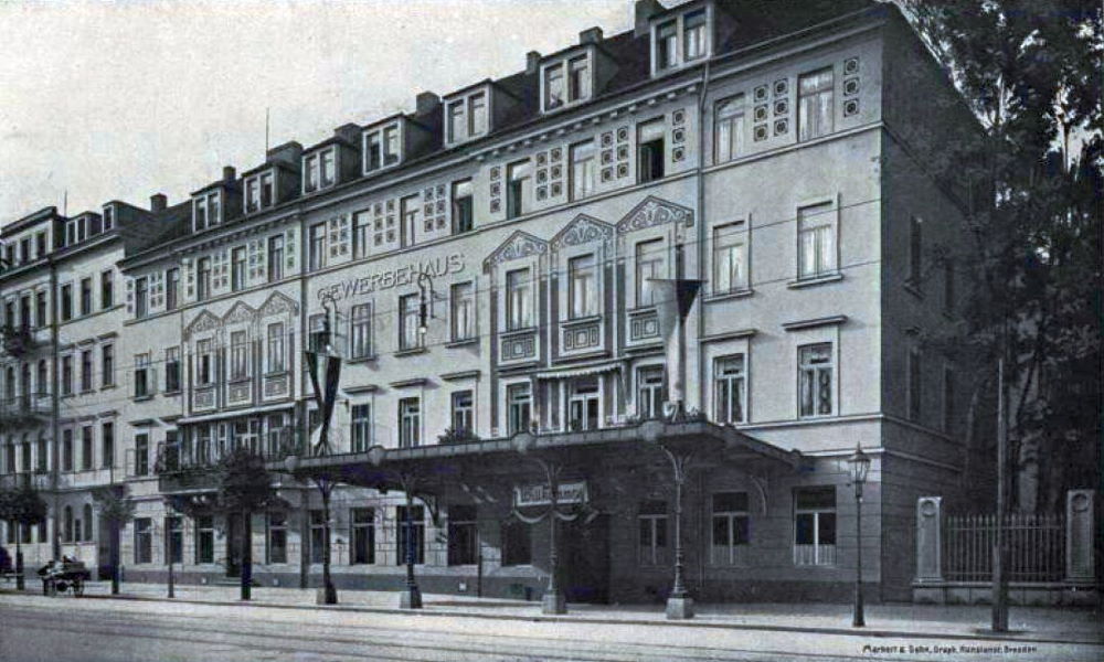 Ostraallee 13