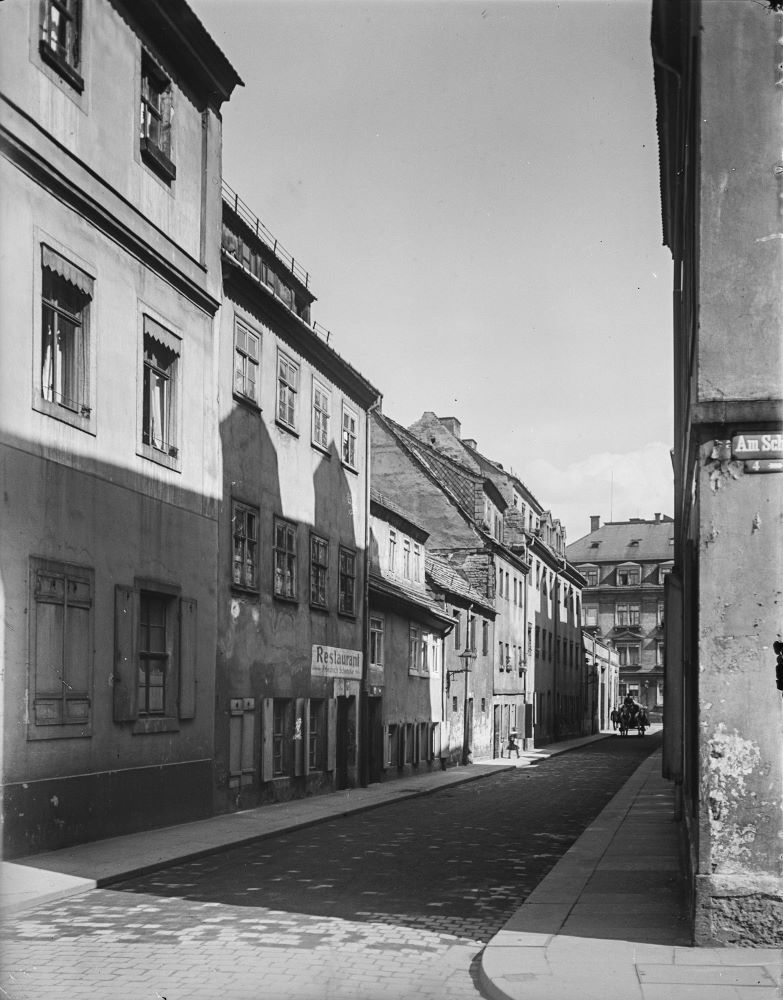 Trabantengasse 16